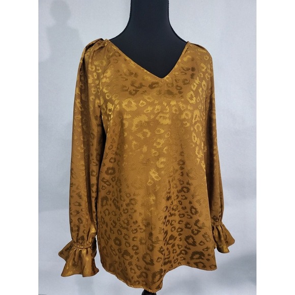 BarIII Leopard Print  Party Top Blouse Long Sleeve Ruffle Cuff V Neck Size  S - Picture 2 of 7